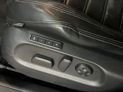 Volkswagen Passat - Thumbnail 28