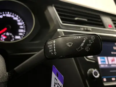 Volkswagen Tiguan - Thumbnail 21