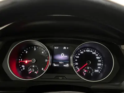 Volkswagen Tiguan - Thumbnail 23