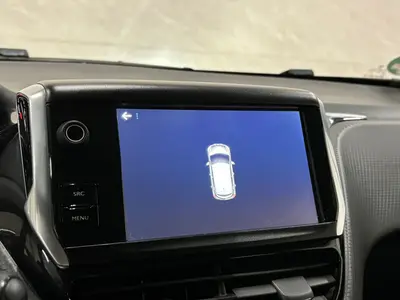 Peugeot 208 - Thumbnail 14
