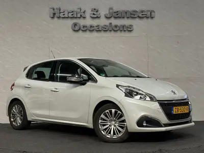 Peugeot 208 - Thumbnail 2