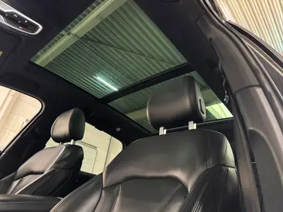 Audi Q7 - Thumbnail 11