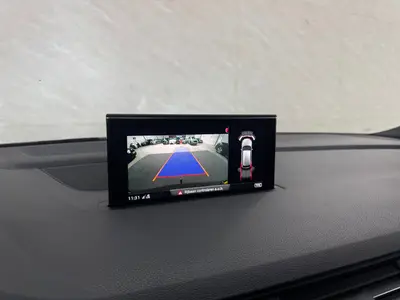 Audi Q7 - Thumbnail 17