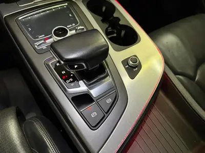 Audi Q7 - Thumbnail 21