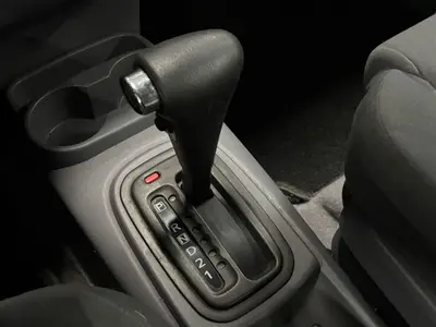 Nissan Almera Tino - Thumbnail 20