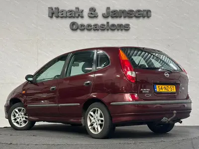 Nissan Almera Tino - Thumbnail 4