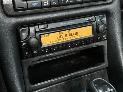 Mercedes-Benz CLK - Thumbnail 16