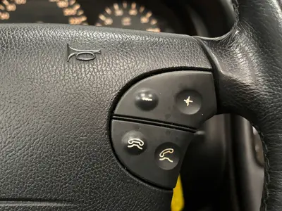 Mercedes-Benz CLK - Thumbnail 20