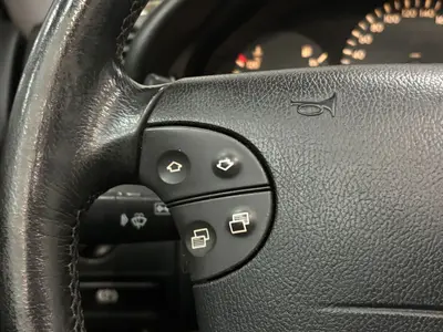 Mercedes-Benz CLK - Thumbnail 21