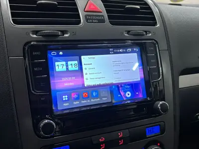 Volkswagen Golf - Thumbnail 13