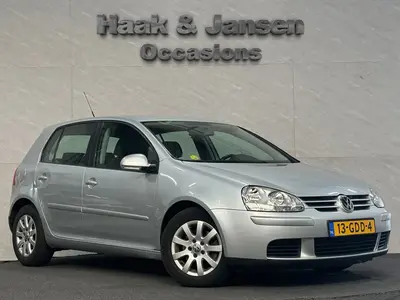 Volkswagen Golf - Thumbnail 2
