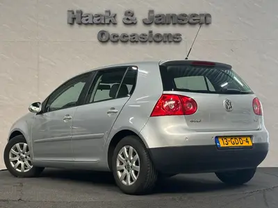 Volkswagen Golf - Thumbnail 3