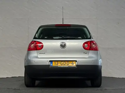 Volkswagen Golf - Thumbnail 6