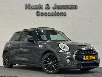 MINI Cooper S - Thumbnail 2