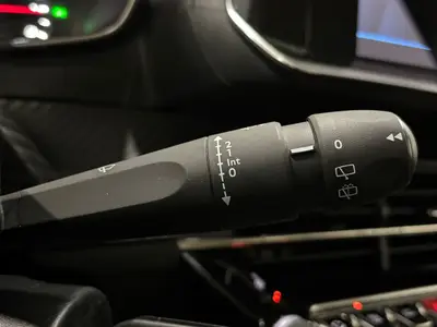 Peugeot 208 - Thumbnail 22