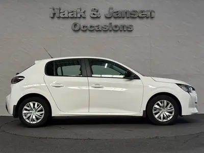 Peugeot 208 - Thumbnail 8