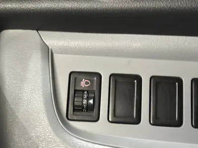 Suzuki Alto - Thumbnail 23