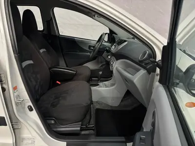 Suzuki Alto - Thumbnail 10