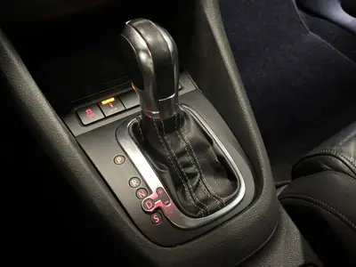 Volkswagen Golf - Thumbnail 14