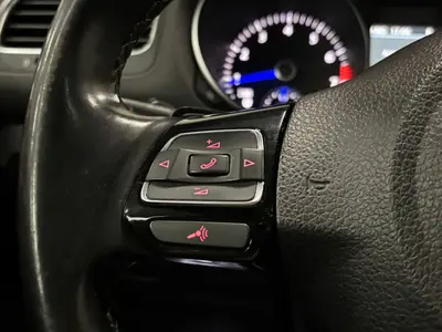 Volkswagen Golf - Thumbnail 15