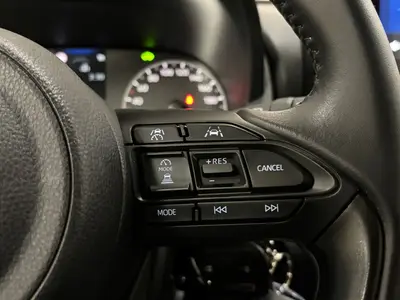 Toyota Yaris - Thumbnail 19