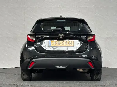 Toyota Yaris - Thumbnail 6