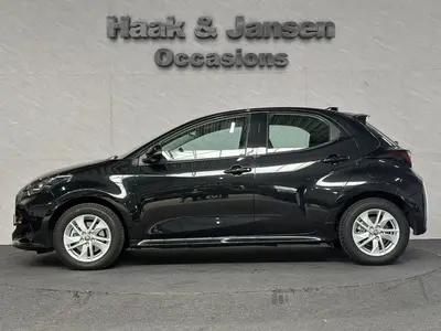 Toyota Yaris - Thumbnail 7