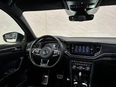 Volkswagen T-Roc - Thumbnail 11