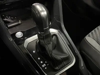 Volkswagen T-Roc - Thumbnail 20