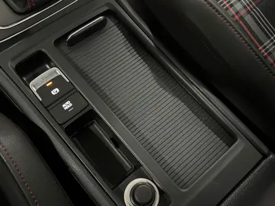 Volkswagen Golf - Thumbnail 20