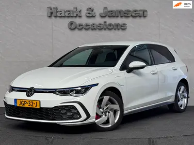 Volkswagen Golf - Thumbnail 1