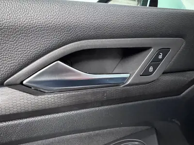 Volkswagen Golf - Thumbnail 28