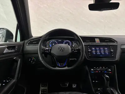 Volkswagen Tiguan - Thumbnail 15