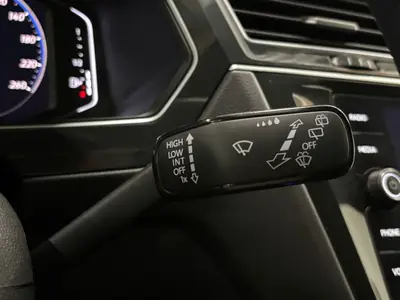 Volkswagen Tiguan - Thumbnail 26