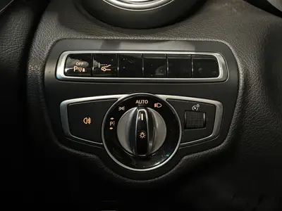 Mercedes-Benz C-Klasse - Thumbnail 28