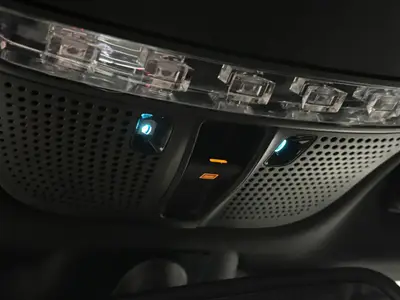 Mercedes-Benz C-Klasse - Thumbnail 31