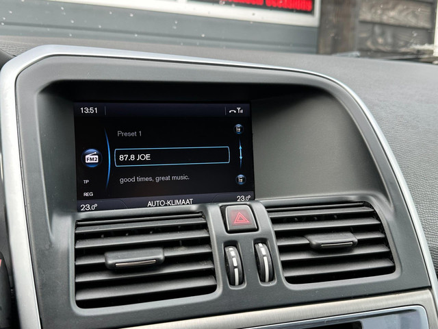 Volvo XC60 2.0 D3 FWD Automaat Clima Grijs kenteken 5-Cil foto 15