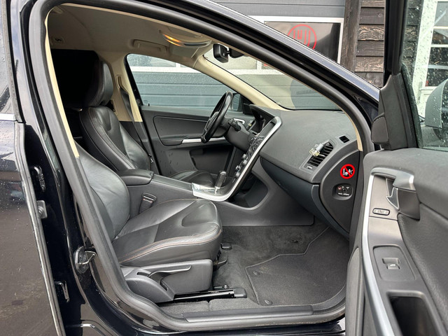 Volvo XC60 2.0 D3 FWD Automaat Clima Grijs kenteken 5-Cil foto 10