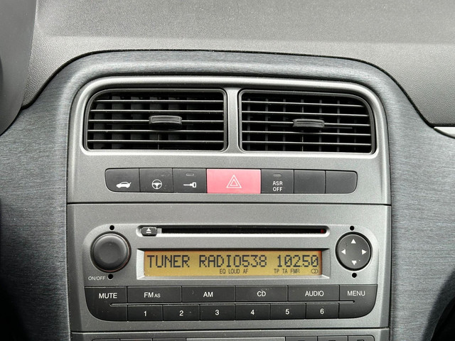 Fiat Grande Punto 1.4-16V Sport Panoramadak Clima NAP! foto 16