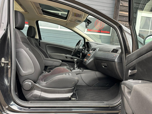 Fiat Grande Punto 1.4-16V Sport Panoramadak Clima NAP! foto 10