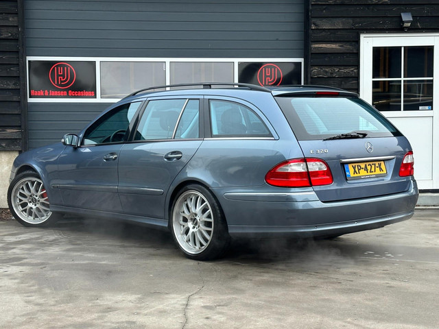 Mercedes-Benz E-Klasse Combi E 320 Elegance – Youngtimer foto 3