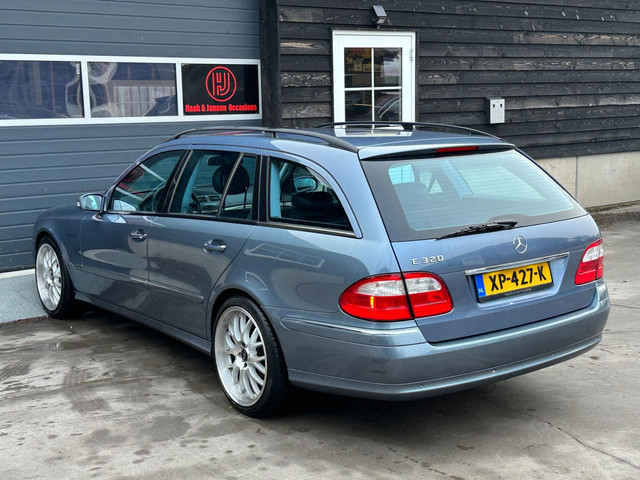 Mercedes-Benz E-Klasse Combi E 320 Elegance – Youngtimer foto 26