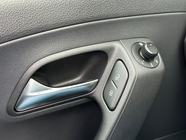 Volkswagen Polo 1.2 TSI Highline 105PK Pano Carplay Cruise foto 23