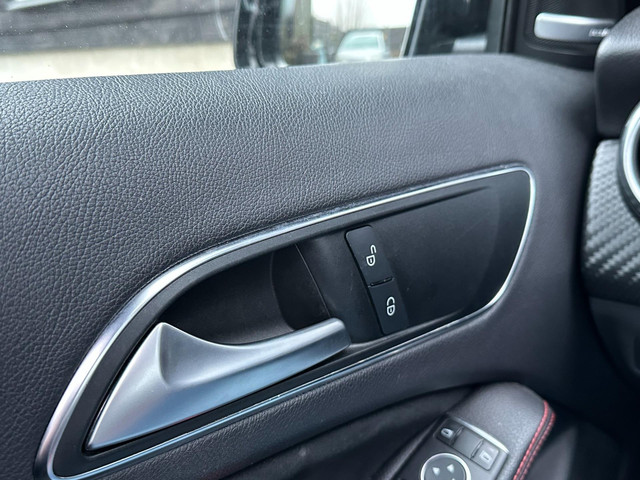 Mercedes-Benz A-Klasse 200 CDI Ambition Panodak Led AMG foto 28