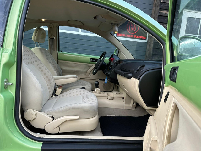 Volkswagen New Beetle 2.0 Highline Airco E-ramen apk foto 9