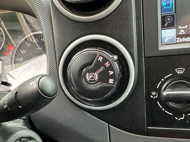 Peugeot Partner 120 1.6 BlueHDi 100 L1 Première S&S Navi foto 16