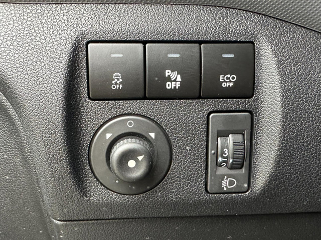 Peugeot Partner 120 1.6 BlueHDi 100 L1 Première S&S Navi foto 17