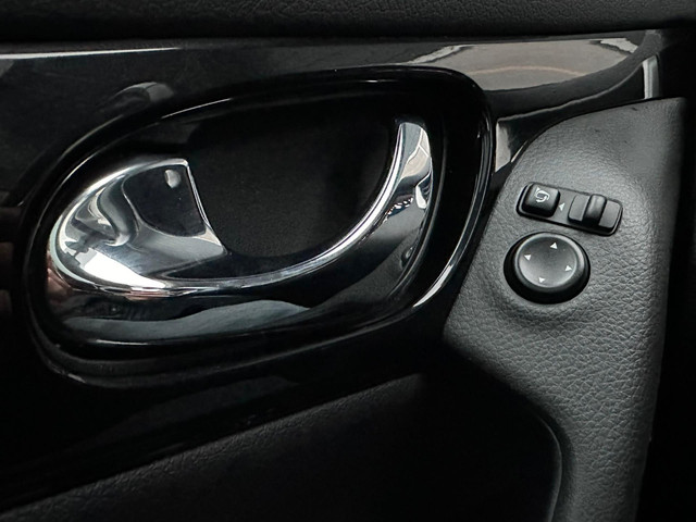 Nissan QASHQAI 1.2 N-Connecta Pano Navi Camera Trekhaak foto 24