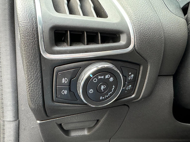 Ford Focus 1.0 EcoBoost Titanium – Navi – Cruise – NAP foto 22