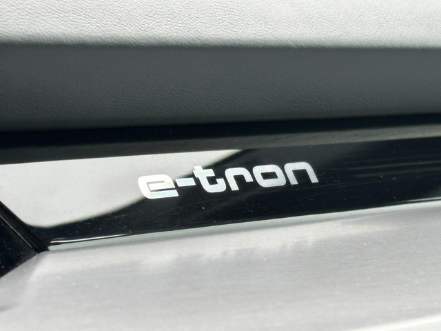 Audi e-tron E-tron 55 quattro advanced S-Line 95 kWh foto 32